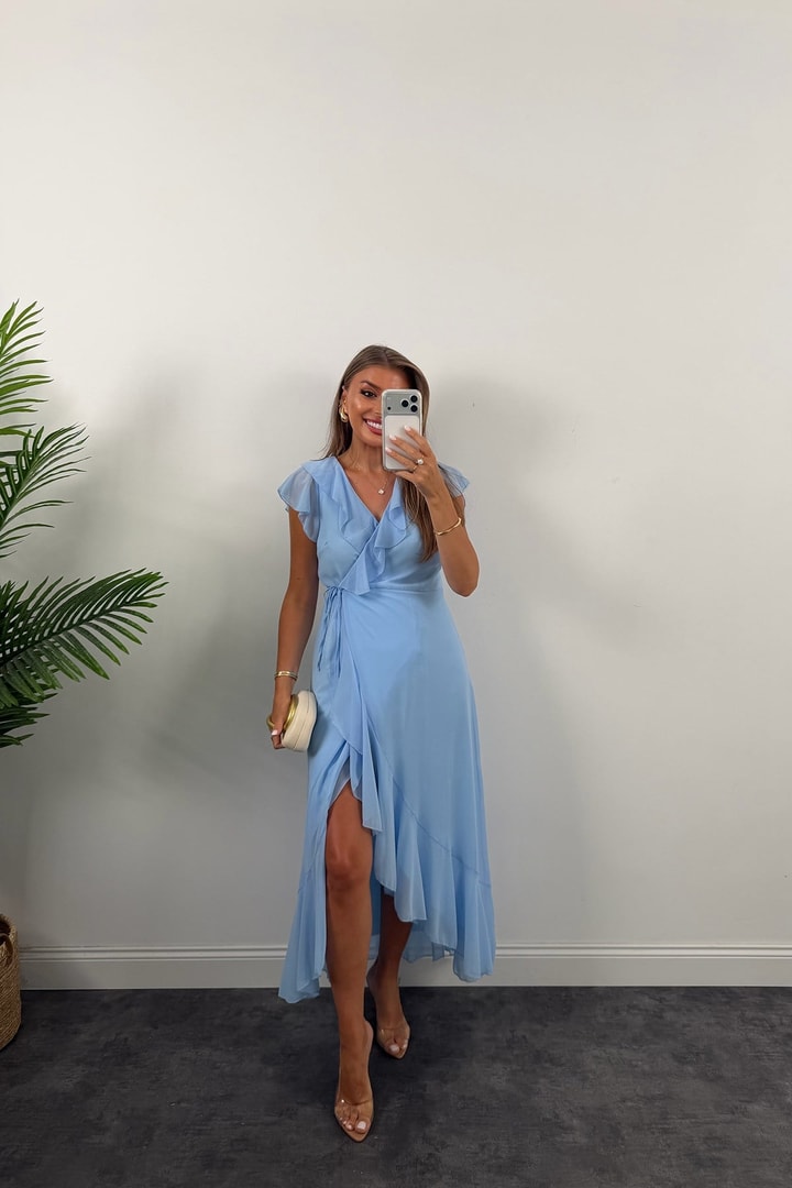Premium Seri Kruvaze Volanlı Şifon Elbise Pastel Mavi