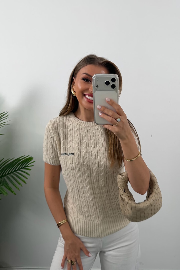 Premium Seri Marka Nakışlı Kısa Kol Elit Triko Bluz Taş