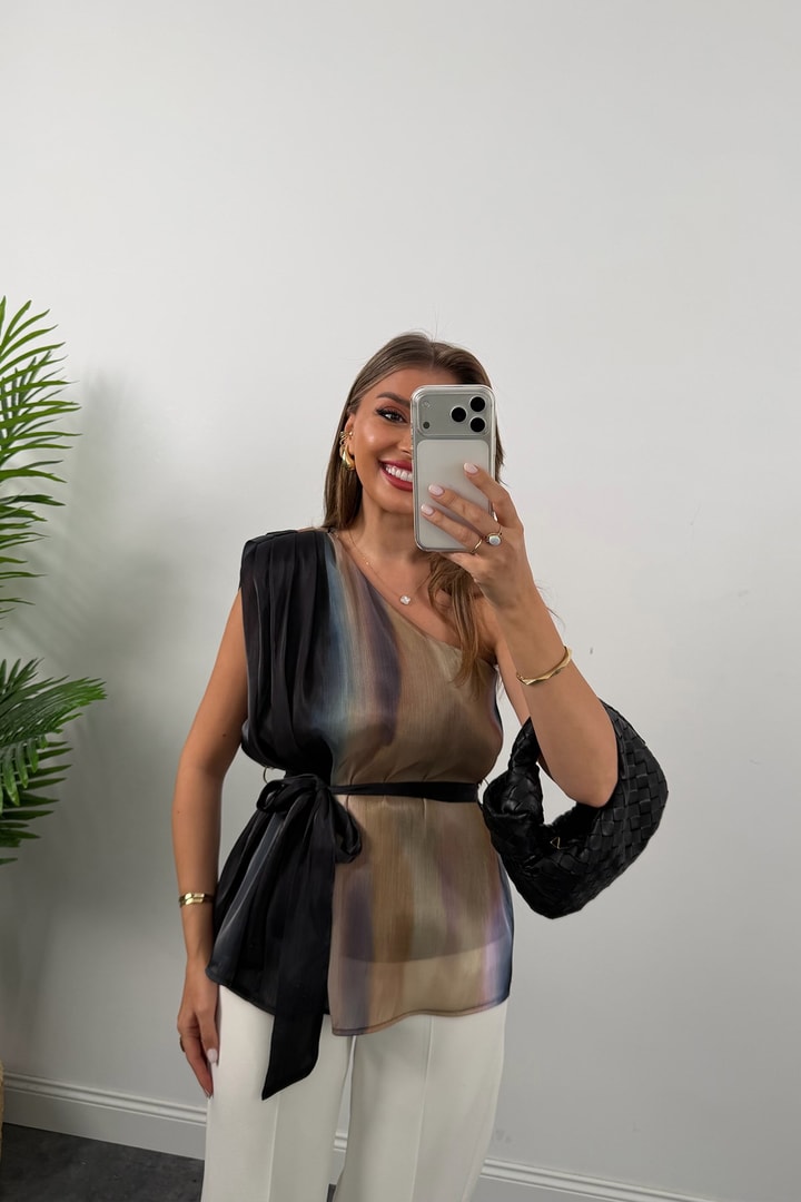 Premium Seri Organze Kumaş Tek Omuz Tasarım Bluz Siyah Desenli