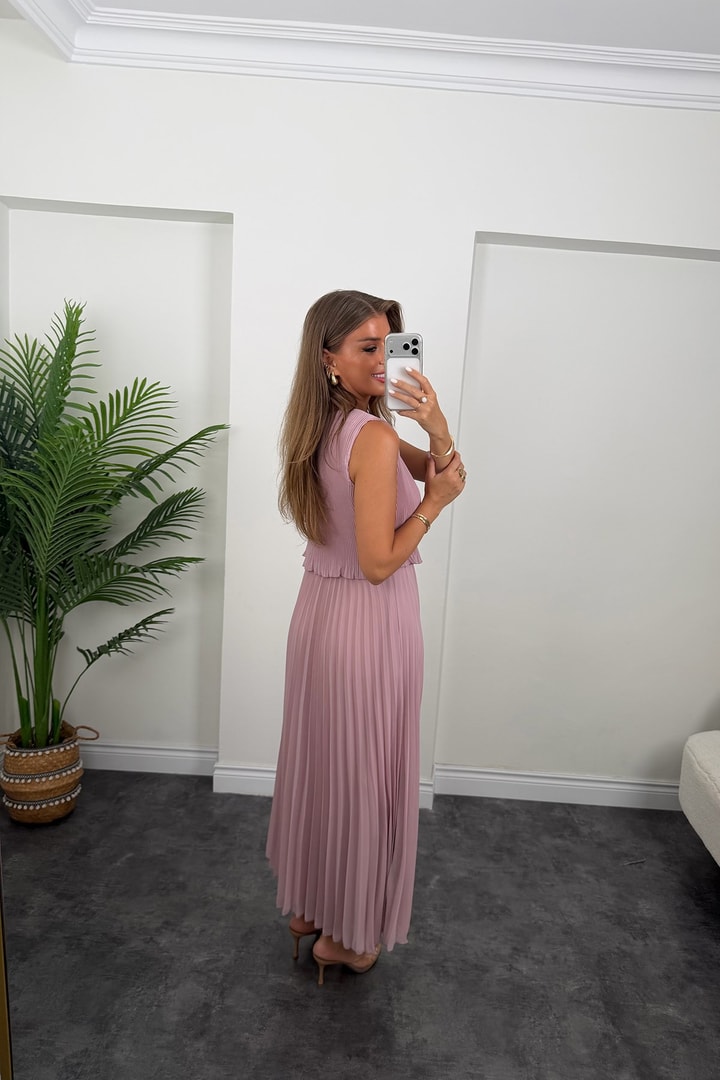 Premium Seri Pileli Maxi Şifon Elbise Pastel Pembe