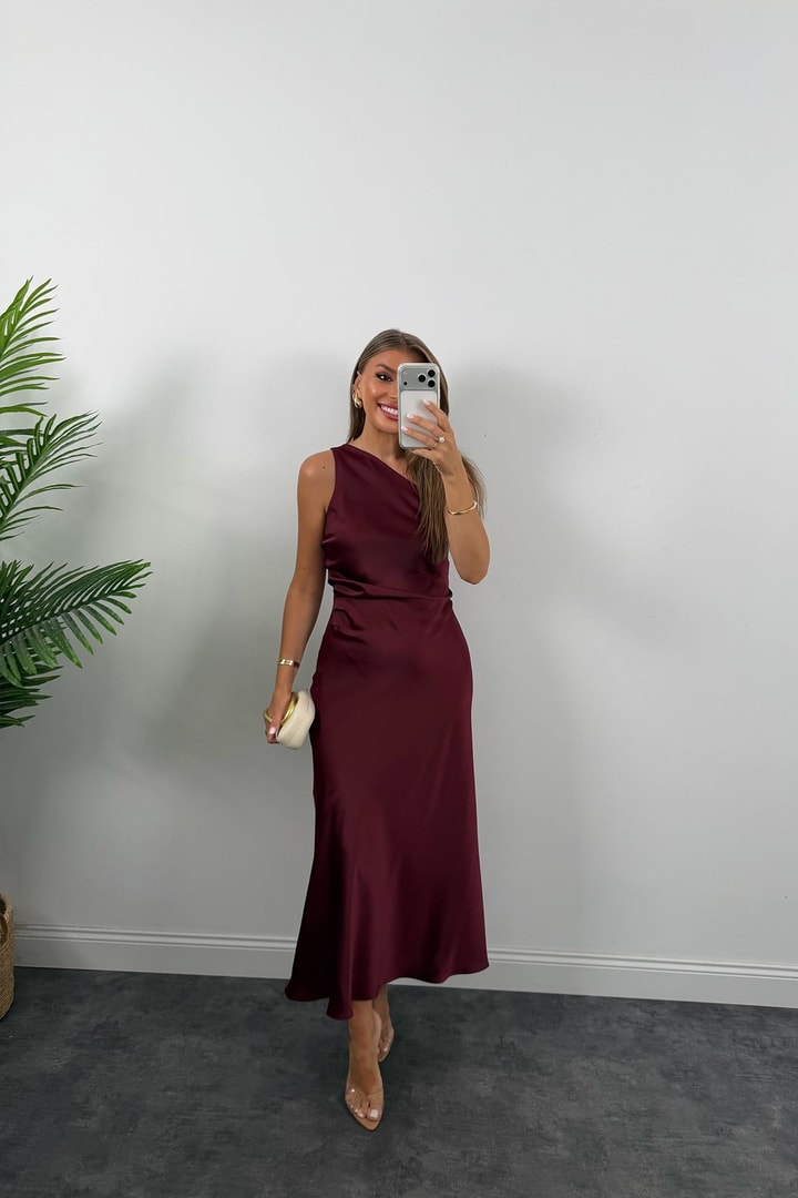 Premium Seri Tek Omuz Saten Maxi Elbise Mürdüm