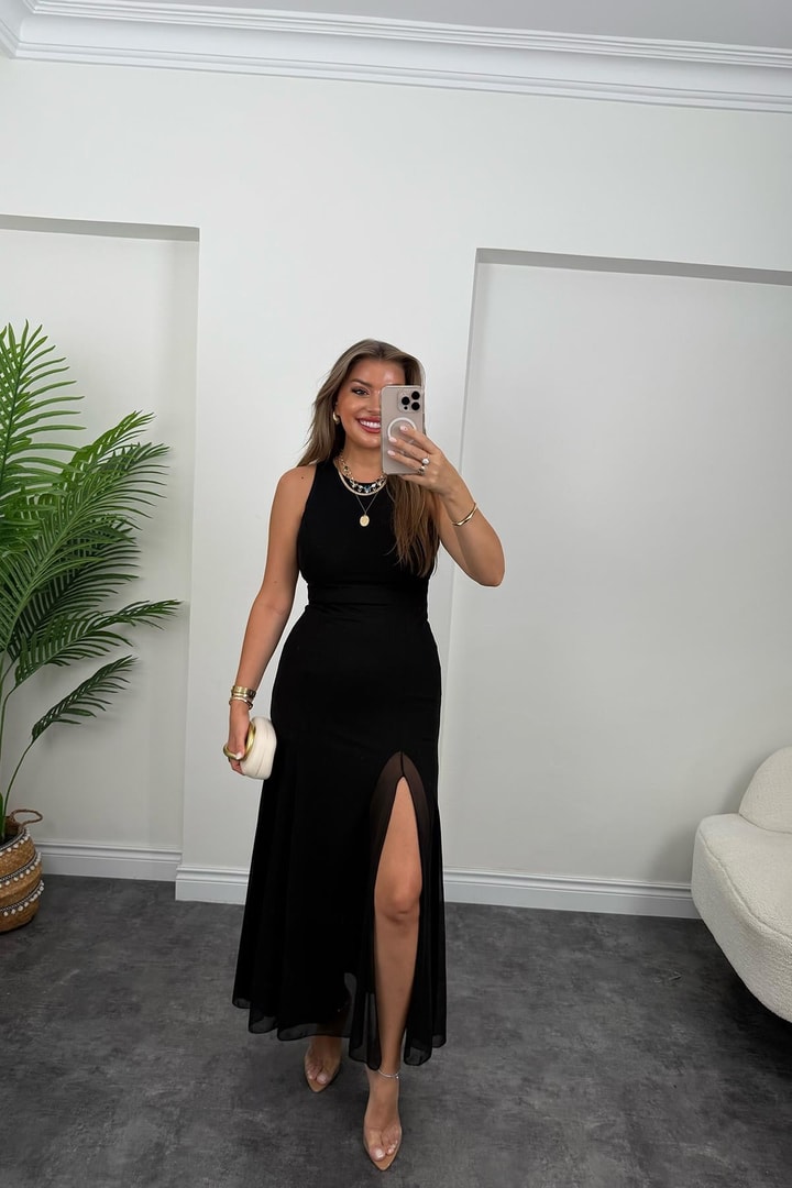 Premium Seri Yırtmaçlı Maxi Boy Tül Elbise