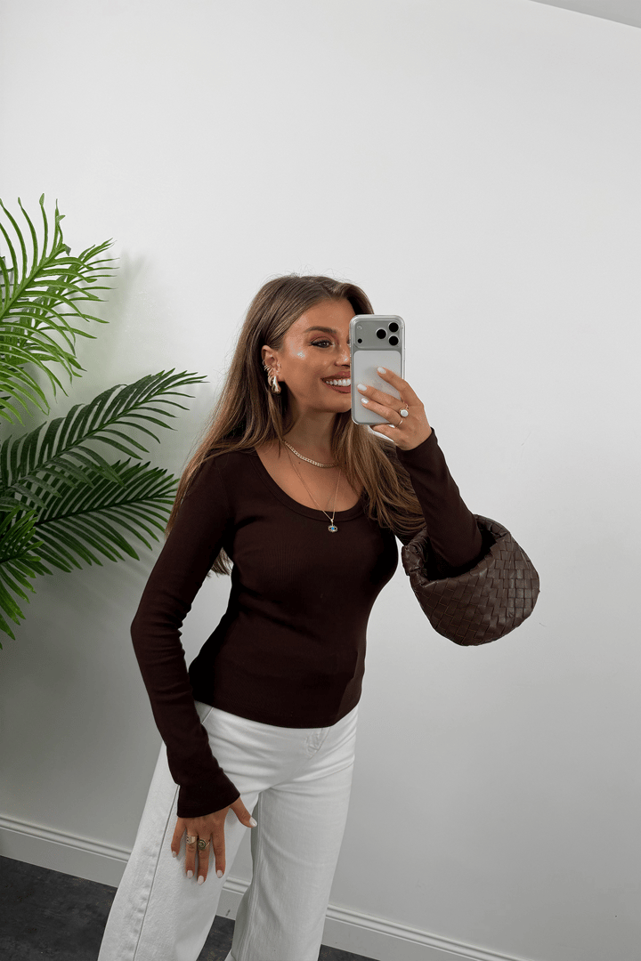 U Yaka %100 Pamuklu Likralı Basic Body Acı Kahve