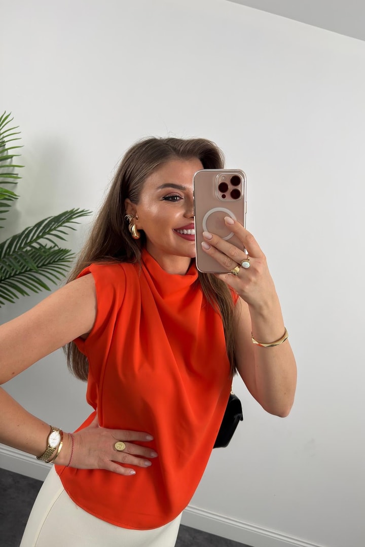 Vatkalı Drapeli Dik Yaka İpekli Krep Bluz Oranj