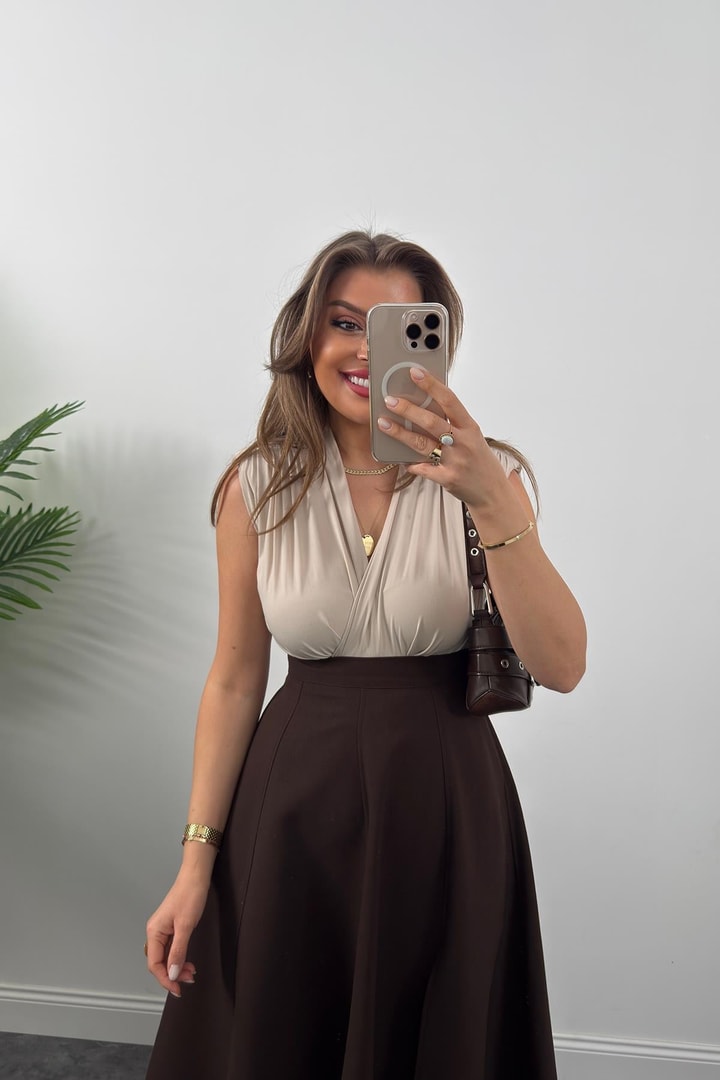 Vatkalı Likralı Sıfır Kol Drapeli Bodysuit Taş