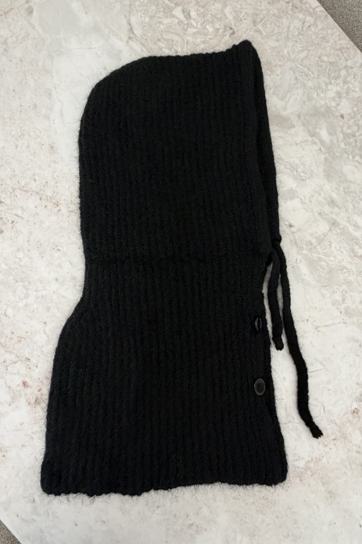 Yumuşak Dokulu Düğmeli Balaclava Siyah