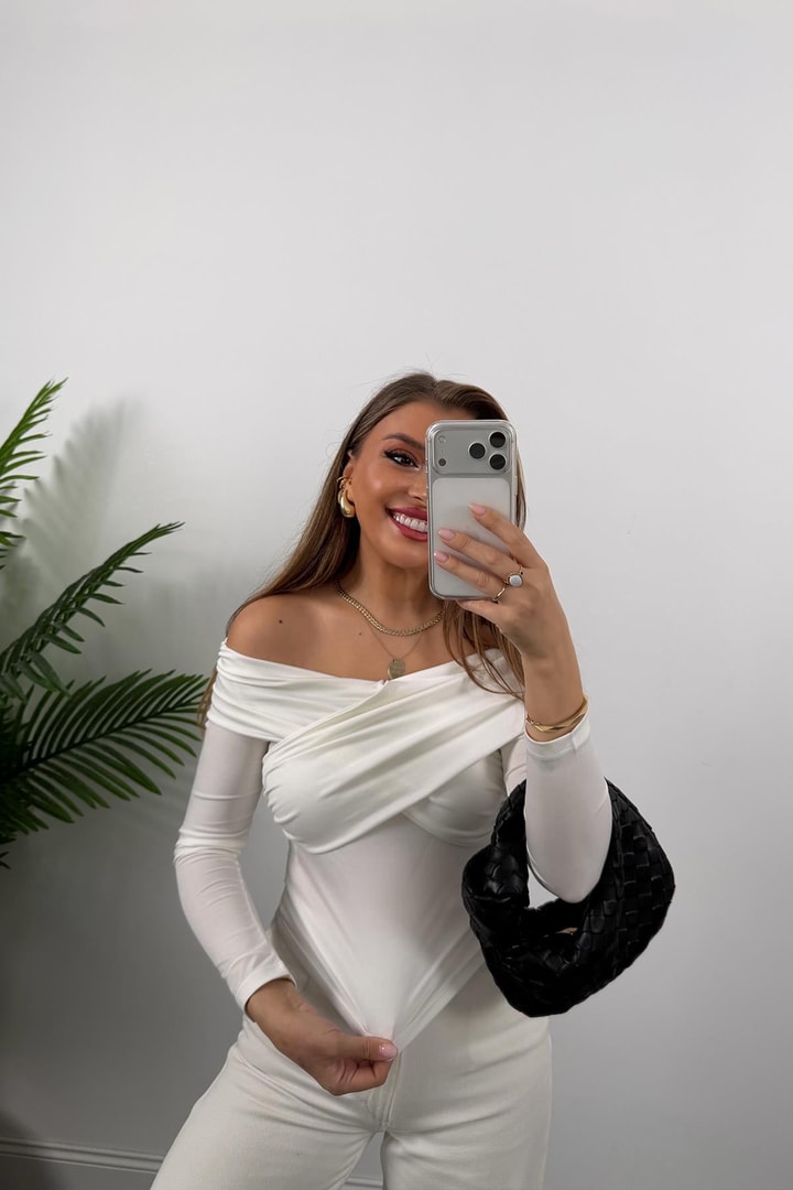 Zra Model Çapraz Yaka Likralı Sanddy Bluz Ekru