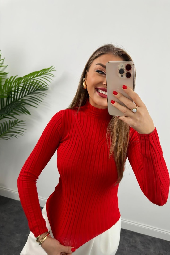 Zra Model Yaka Detaylı Çelik Triko Kırmızı