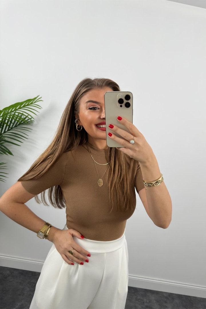 1. Sınıf Kalite  Massi Model Kısa Kollu Bel Boy İpek Merserize Camel