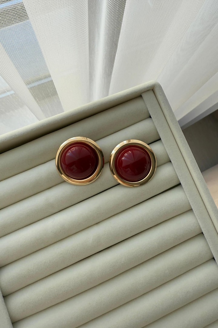 Bordo Düğme Küpe