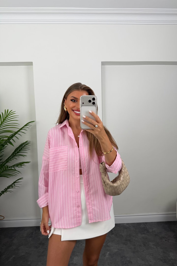 Sırtı Düğmeli Çizgili Basic Gömlek Açık Pembe