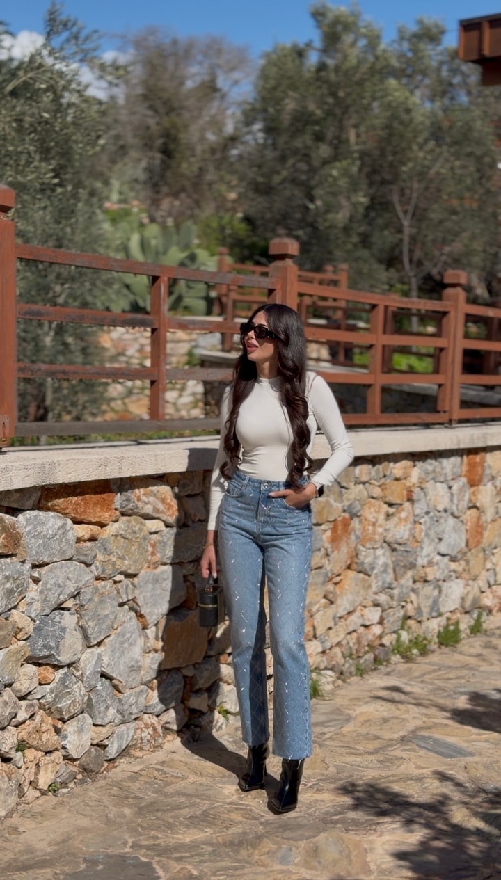 Aleysia Lightblue Çapraz Taşlı Lightblue Yıkama Jean