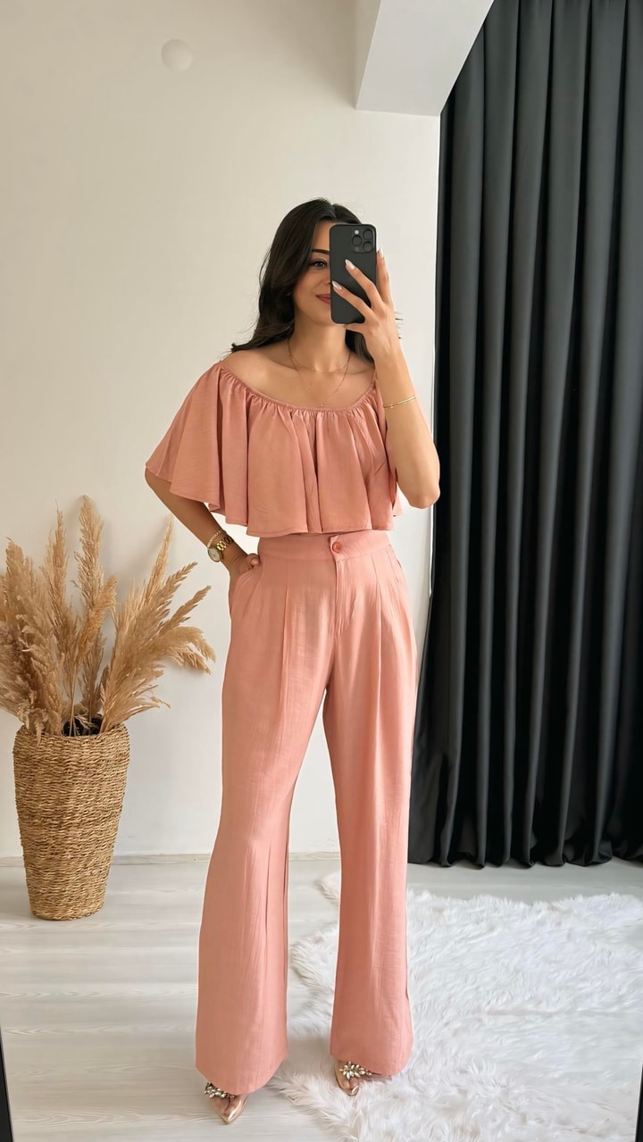 Daila Gül Kurusu Crop Bluz  Pantolon İkili Takım