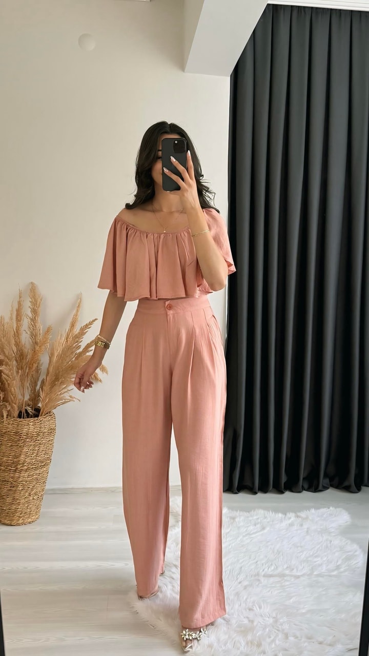 Daila Gül Kurusu Crop Bluz  Pantolon İkili Takım