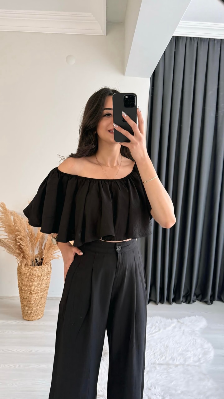 Daila Siyah Crop Bluz  Pantolon İkili Takım
