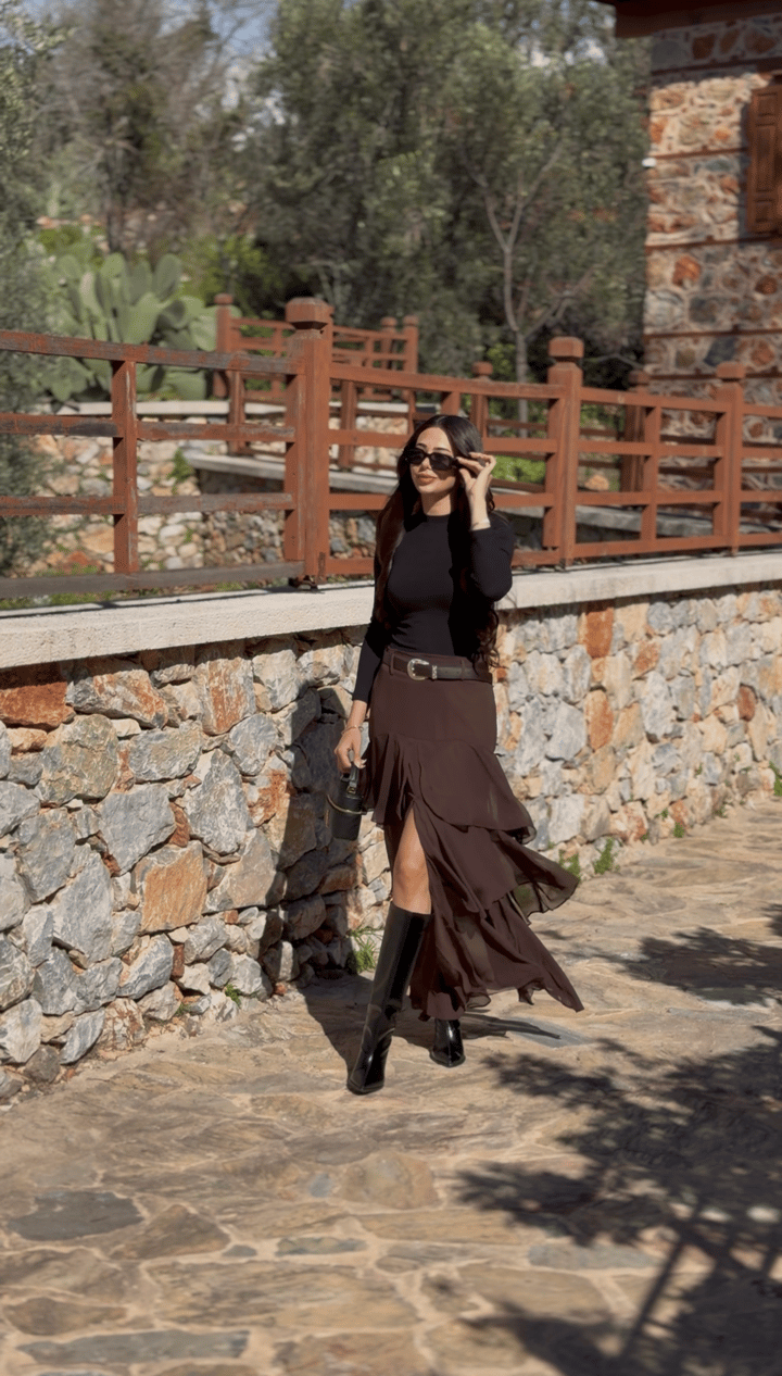 Harle Kahve  Fırfırlı Kat Kat Kemerli ETek
