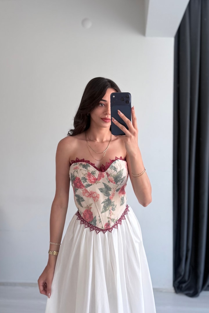 Labella Çiçekli Kırmızı Dantelli Korse 