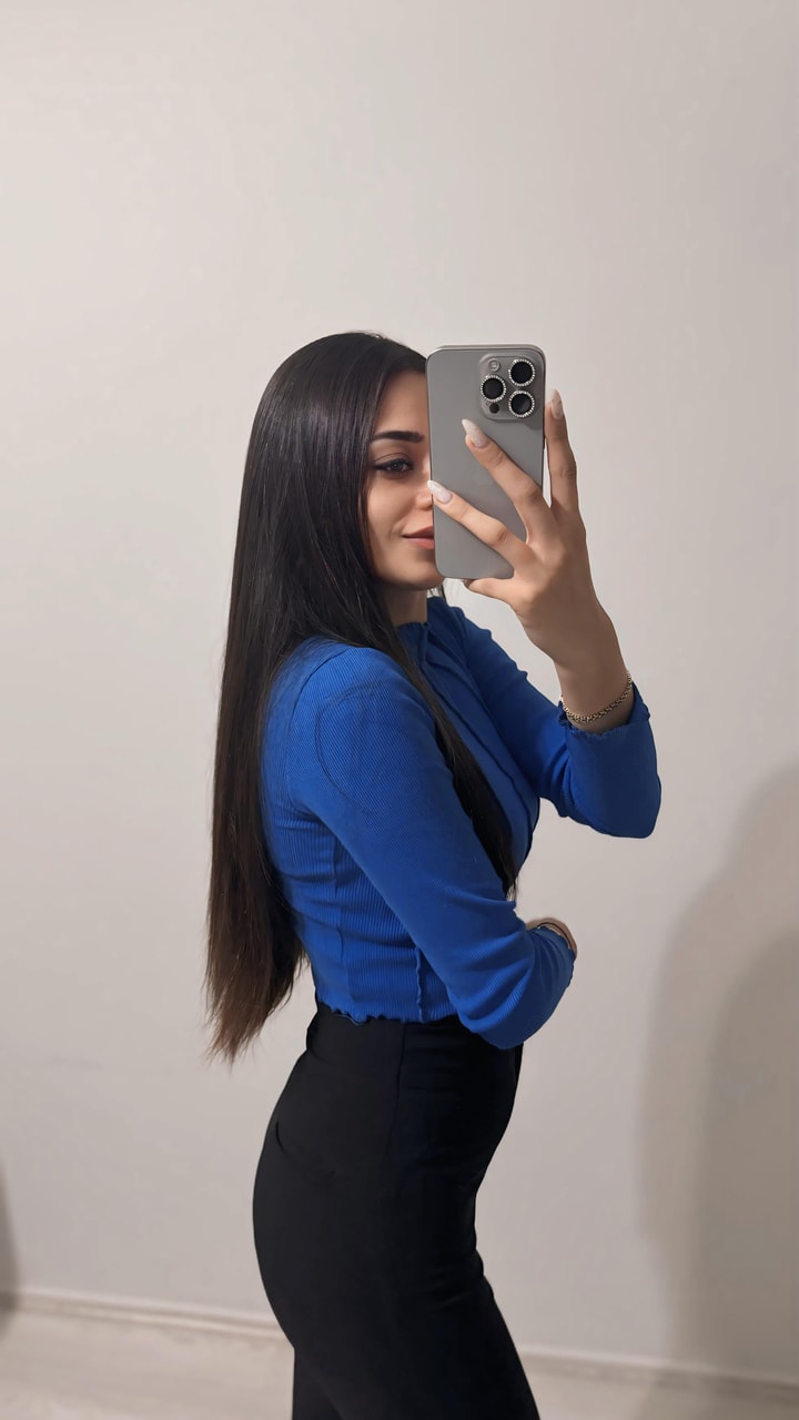 Mago Önü Dikişli Saks Bluz