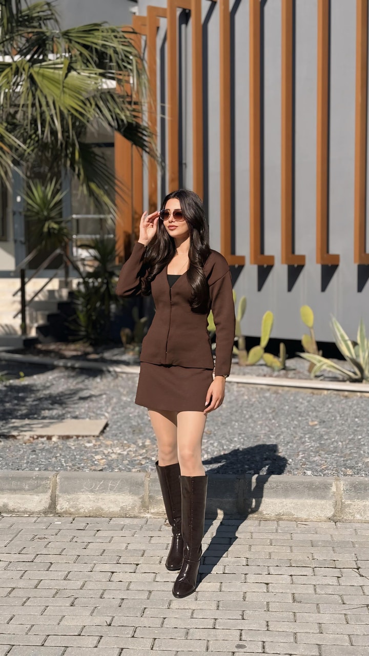 Marsilya Çelik Triko Vücuda Oturan Takım Kahve