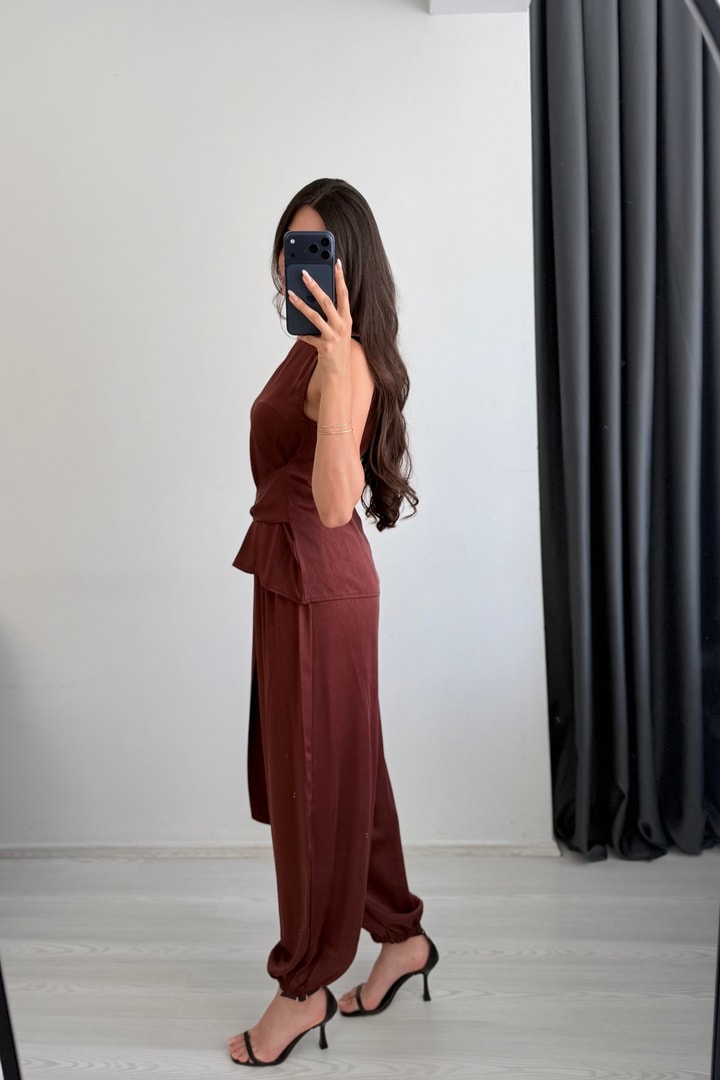 Rivel Gold Aksesuar Detaylı Bluz Pantolon Takım Kahve 