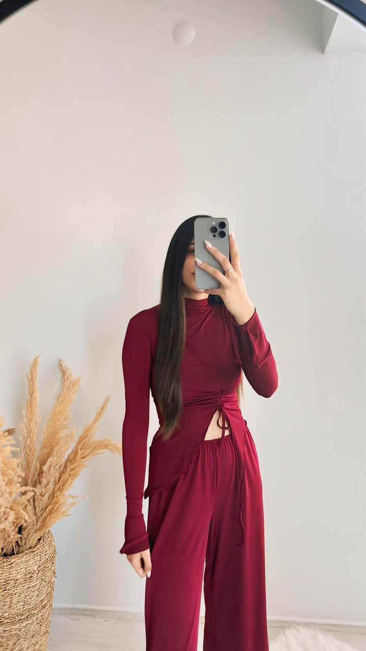 Ruth Bordo Büzgülü Bluz Ve Pantalon Takım