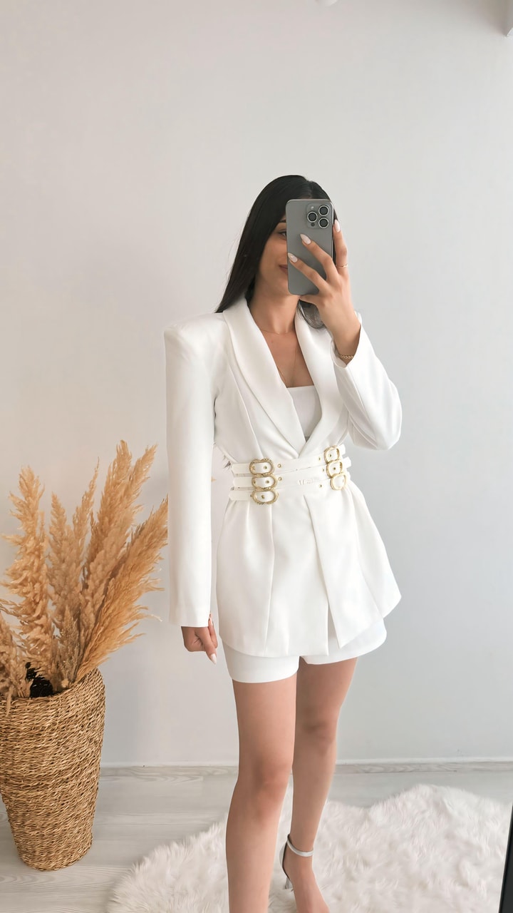 Tasarım Tokalı Blazer Ceket Beyaz