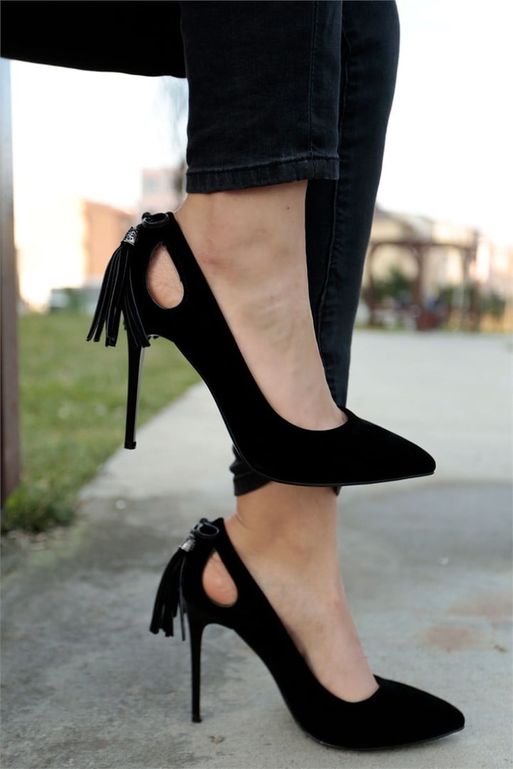 Arkası Püsküllü Stiletto
