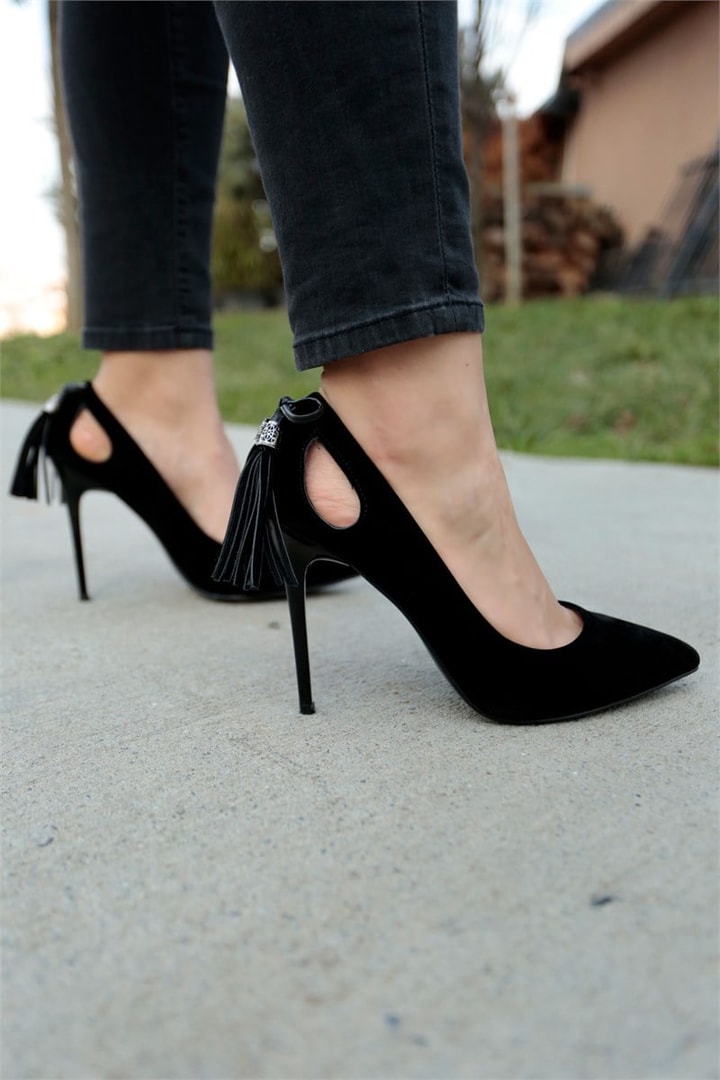 Arkası Püsküllü Stiletto