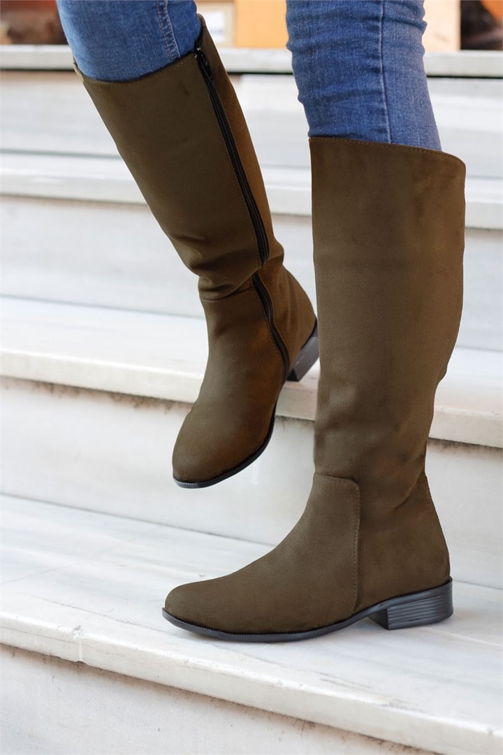 Arkası Taşlı Diz Altı Çizme