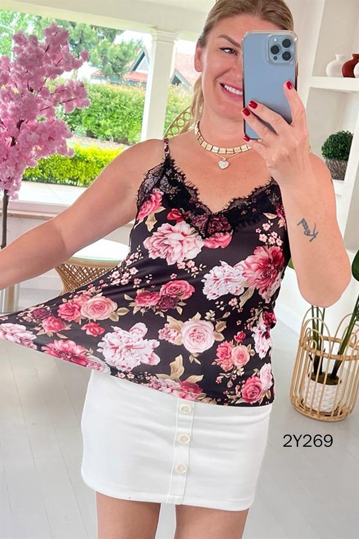 Askısı Ayarlanabilir Dantelli Bluz