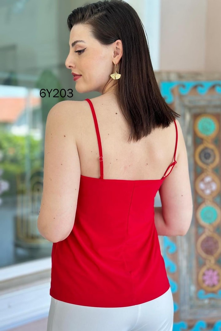 Askısı Ayarlanabilir Dantelli Sandy Bluz