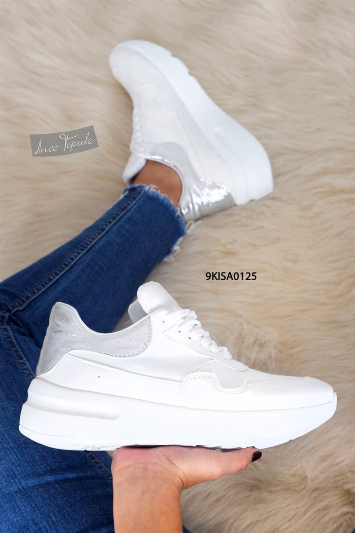 Bağcıklı Spor Ayakkabı