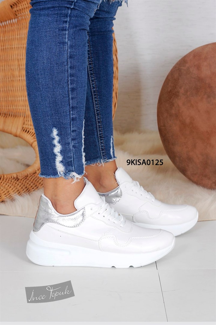 Bağcıklı Spor Ayakkabı