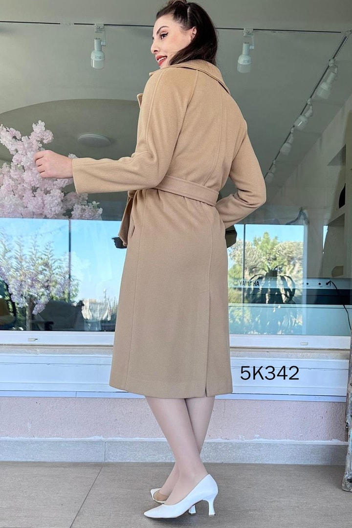 Belden Bağlamalı Çıtçıtlı Kaşe Kaban