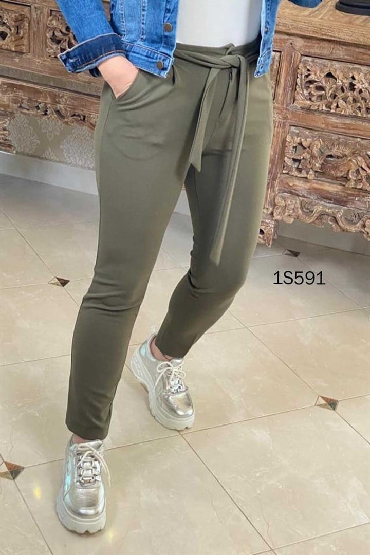 Belden Bağlamalı Likralı Kumaş Pantolon
