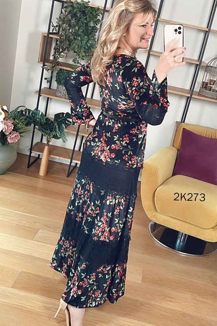 Beli Kemerli Dantel Detay Kadife Elbise