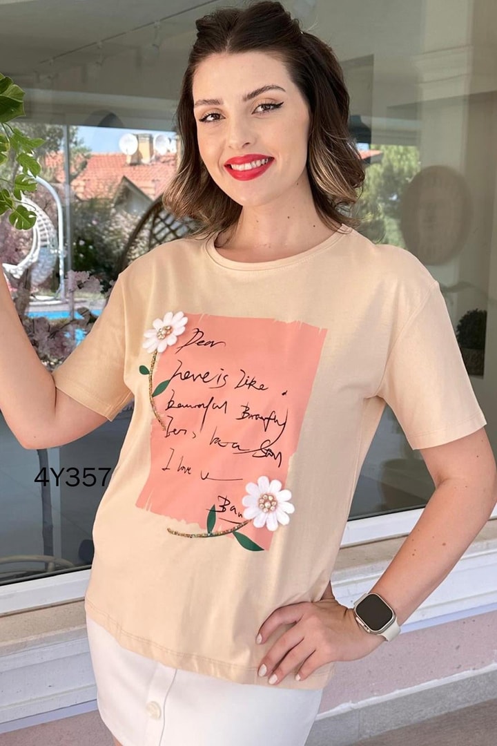 Bisiklet Yaka Papatyalı Tshirt