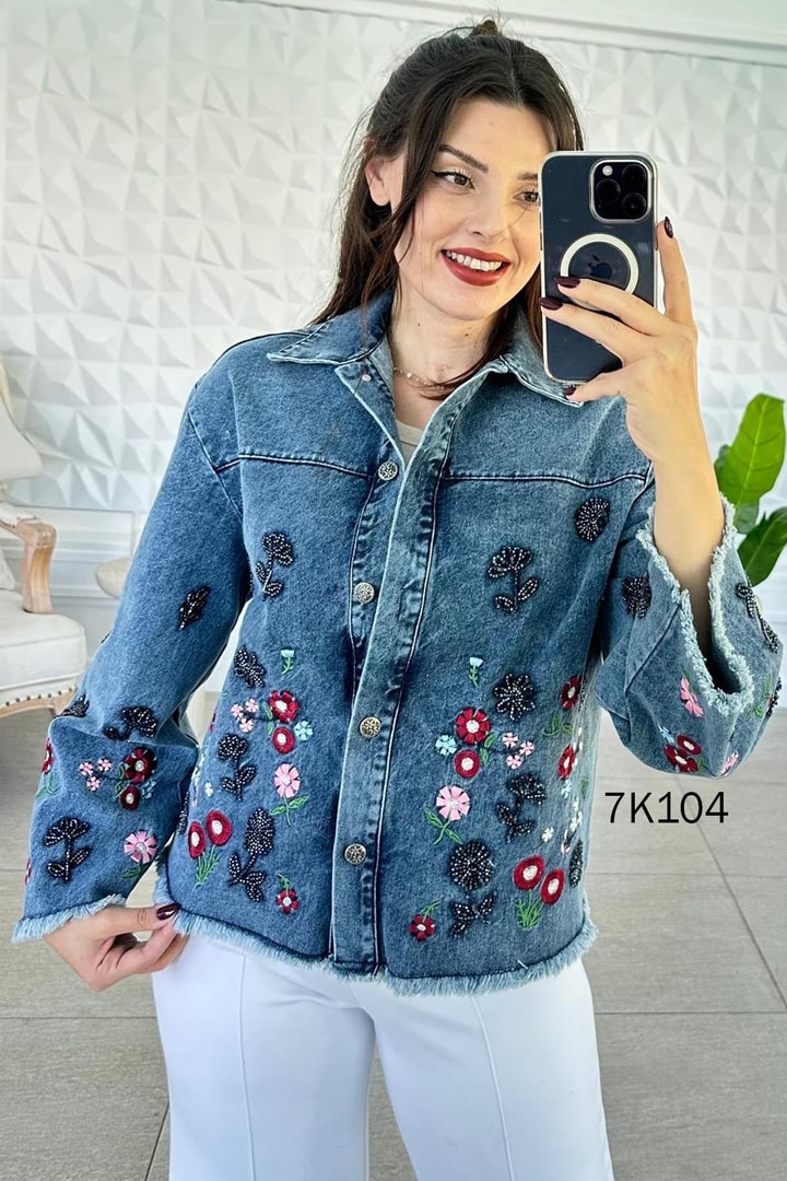 Boncuk İşlemeli Nakışlı Kot Ceket