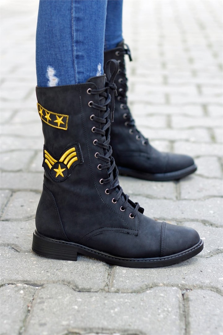 Bot / Bootie