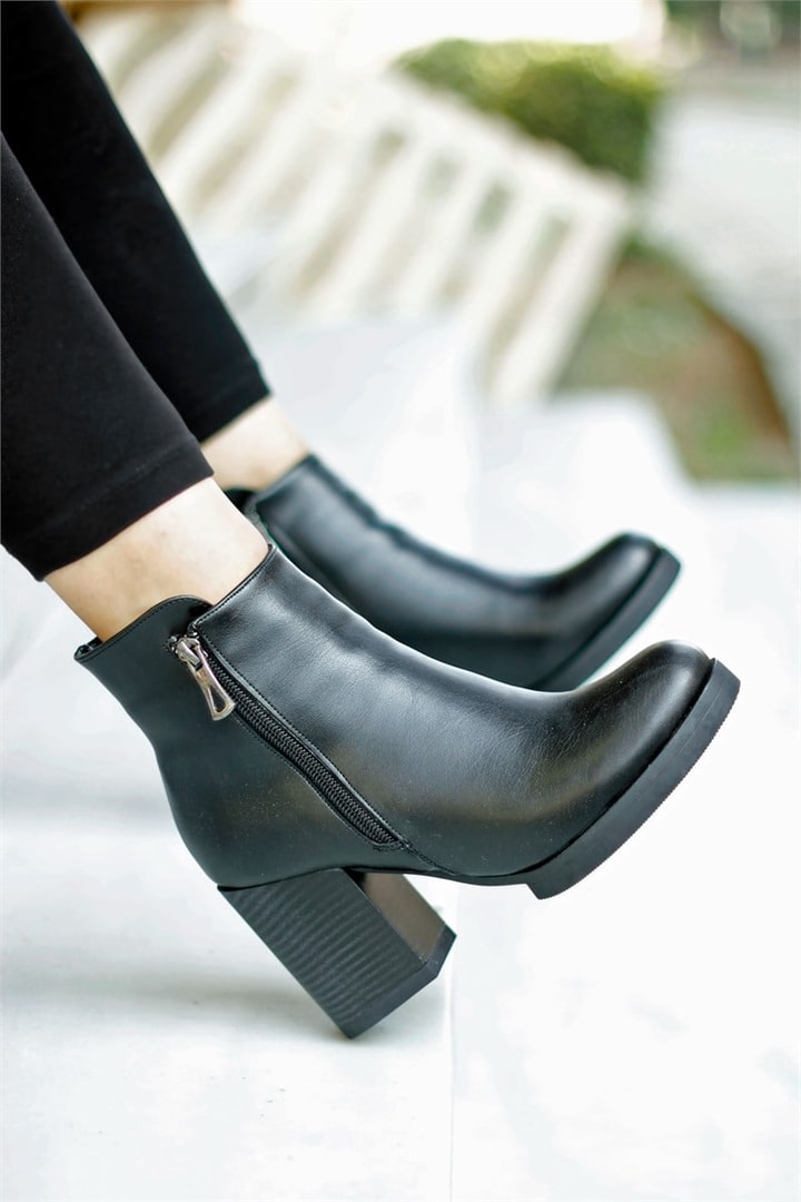 Bot / Bootie