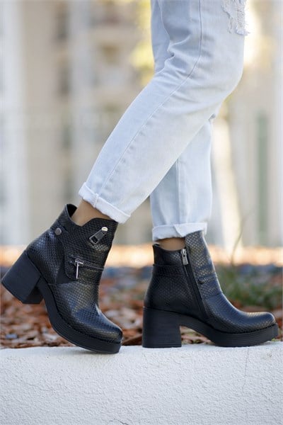 Bot/ Bootie