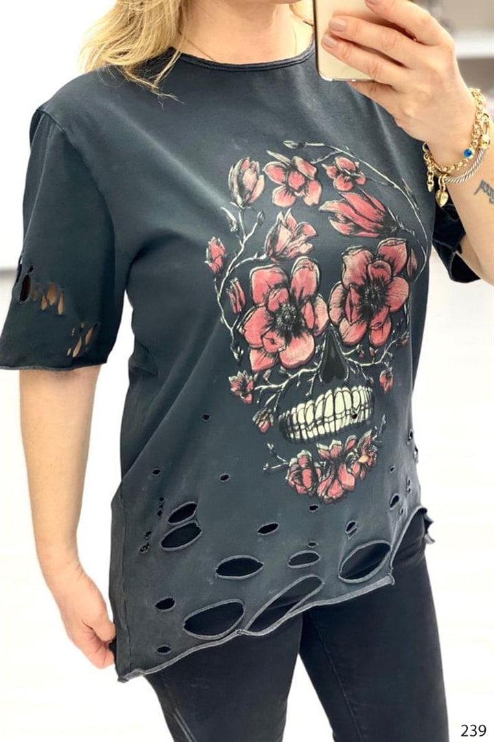 Çiçek Desenli Tshirt