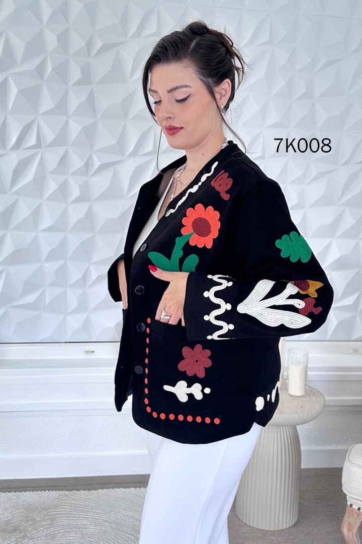 Çiçek Nakışlı Gabardin Ceket
