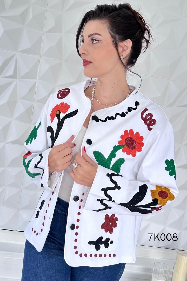 Çiçek Nakışlı Gabardin Ceket