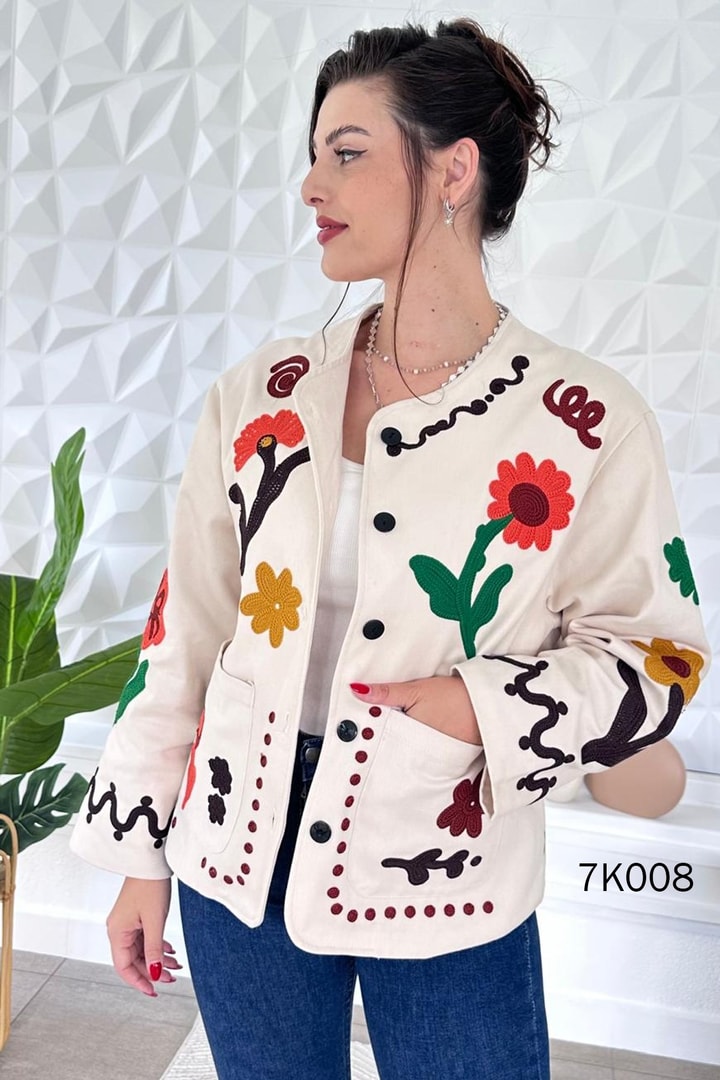 Çiçek Nakışlı Gabardin Ceket