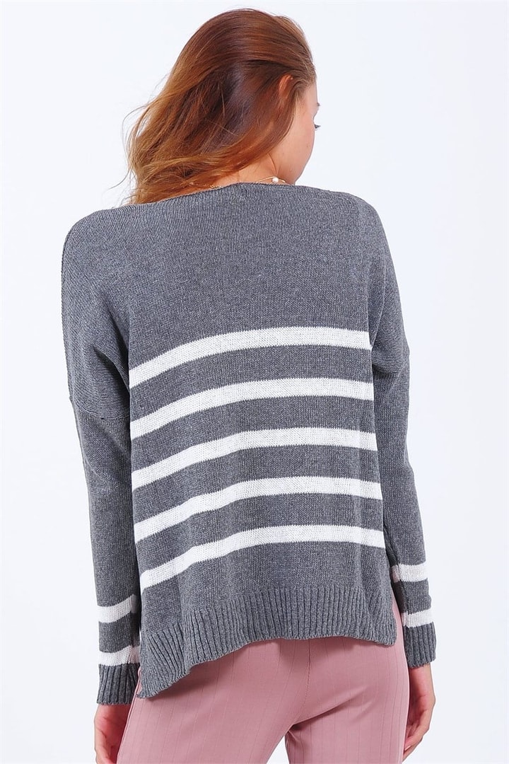 Çizgili Kesik Detay Triko