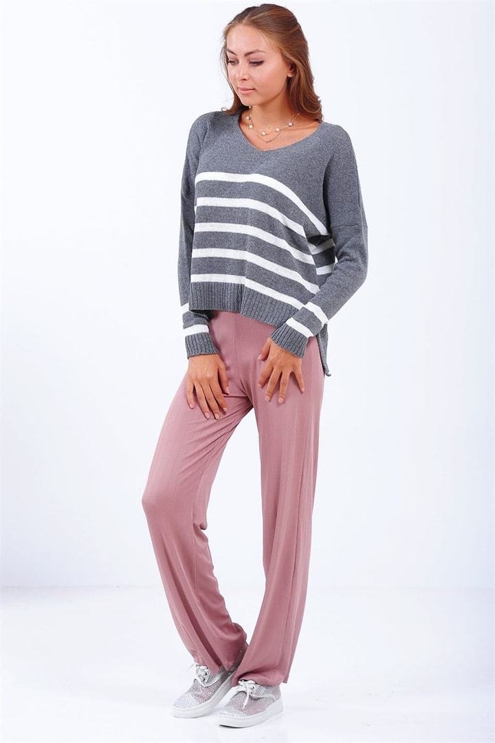 Çizgili Kesik Detay Triko