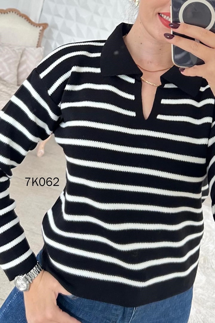 Çizgili Polo Yaka Triko Bluz