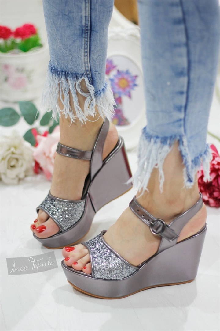 Dolgu Topuk Ayakkabı