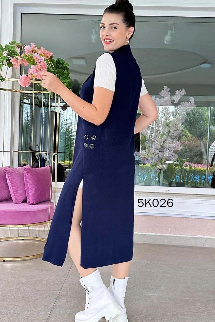 Düğme Detay Triko Yelek